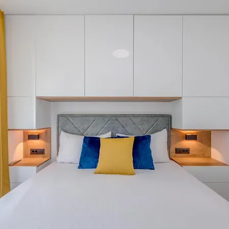 Panorama Coastal Haven 3* Split