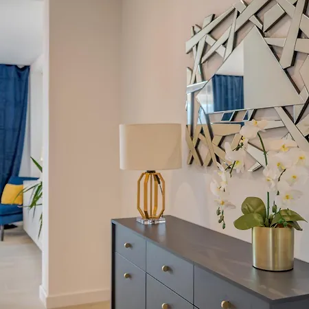 بيت ضيافة Panorama Coastal Haven سبليت