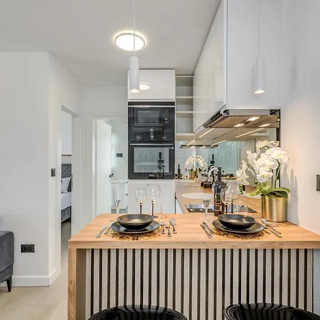 Panorama Coastal Haven 3* Split