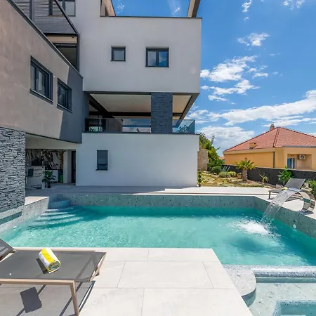 Panorama Coastal Haven בית הארחה 4*
