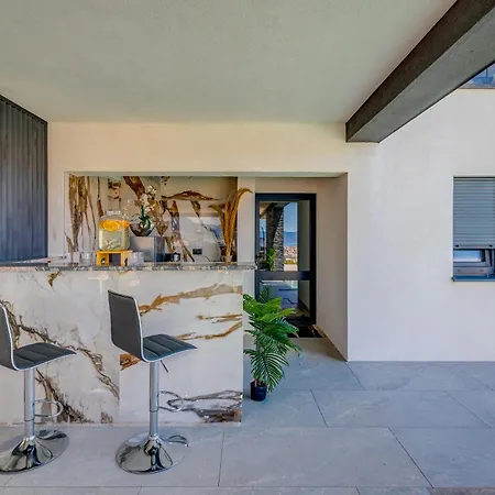 Panorama Coastal Haven 4*